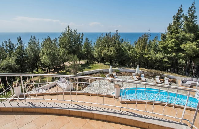 halu! Luxury Villa with Private Pool - Foto 33