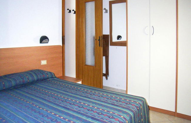 Holiday Flat in Pretty Residence With Communal Pool in Pietra Ligure - Foto 9