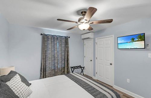 Modern Couples Retreat , Lakefront, Private Dock - Foto 14