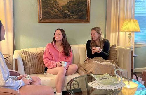 Peaches and Cream Coffee and Confetti Villa - Foto 9