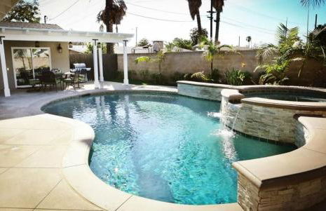 Fantastic 6 bedroom, 4.5 bath home (4 master Suites), pool home - Foto 56