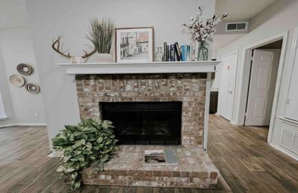 Charming Stay with Pool and Dedicated Workspace - Foto 8