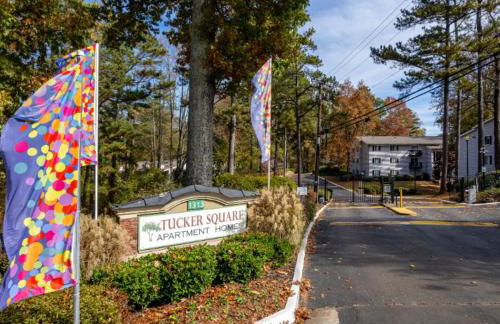 Modern 2BR Retreat Near Stone Mountain - Foto 19