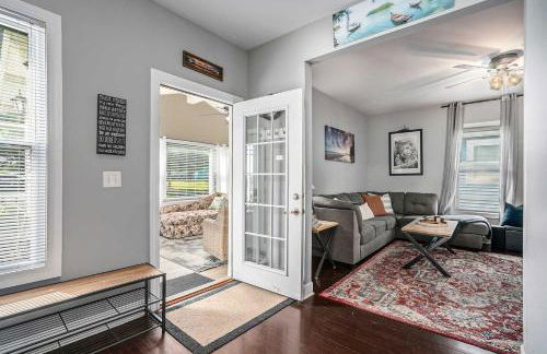 Steps from Journeyman in Downtown Valparaiso - Foto 12