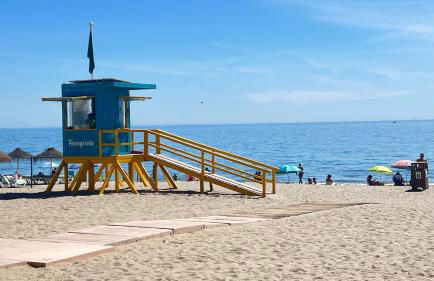 Magnífico Ático 4 hab frente a la playa con piscinas parking incluido por keywise - Foto 3