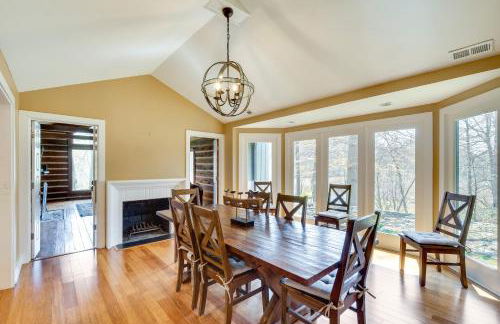 Spacious Prospect Cottage with Deck and Scenic Views - Foto 9