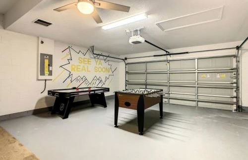 H504E Single Level POOL Home Themed Room by Disney - Foto 23