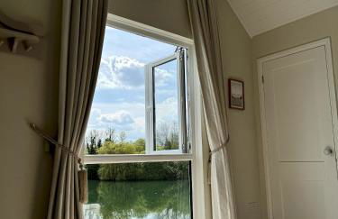 Herons Hideout Cotswold Lakeside - Spring Lake - Foto 12