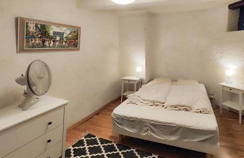 2 Bedroom Amazing Home In Servian - Foto 24