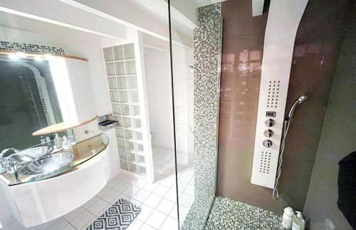 Le Rousseau • Haut standing • Duplex • Centre-ville - Foto 16