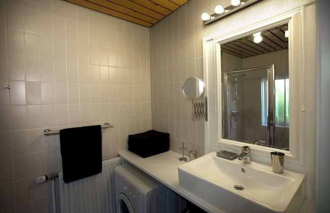 Comfortable Holiday Home in Former School - Photo 6