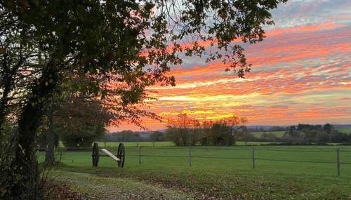 LA CHARMILLE Jolie maison de campagne 15 personnes piscine calme - Foto 3, Garden