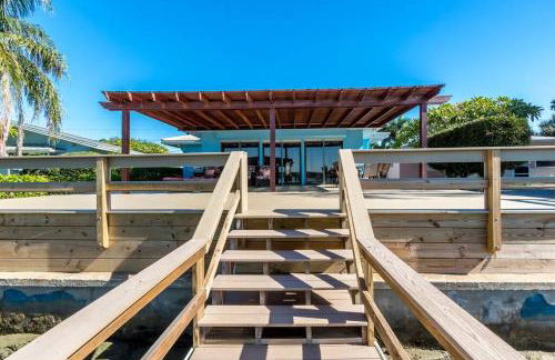 Amazing water front view home newly renovated 3BD 2BTH - Foto 30