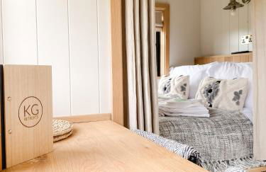 The Black Swan Shepherd Hut - Foto 11