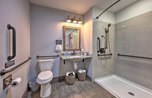 Massive Hatfield Loon Lodge with Roller Rink - Foto 24