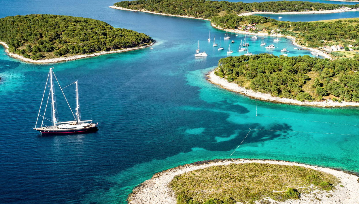 Croisière sur les îles Infernales au coucher de soleil