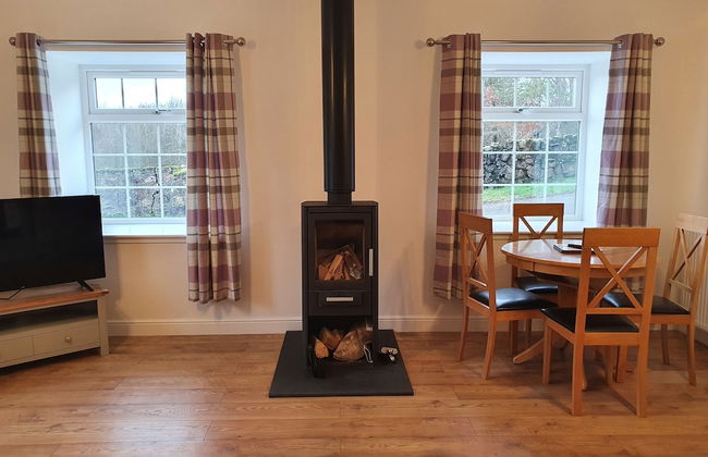 Inviting 2-bed Barn With hot tub Near Muirkirk - Foto 10