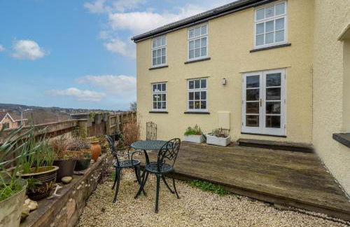 Vauxhall Cottage, Chepstow - 4 Bedroom Pet-Friendly Home with Private Fenced Garden, Walk to Town and Castle - Foto 4