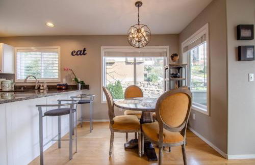 Gorgeous Queen Anne Townhouse - Rooftop Deck! - Foto 22