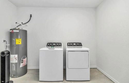 Bright & Colorful New Home 10 Min from Rainbow Springs - Foto 11