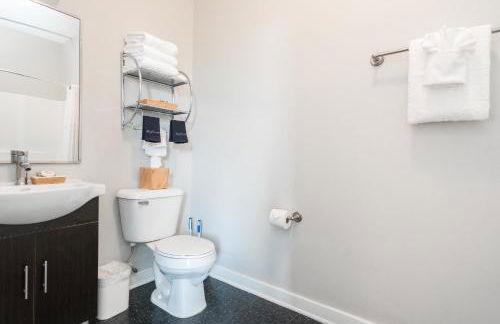 CozySuites Music Row Elegant 1BR w free parking 15 - Foto 30