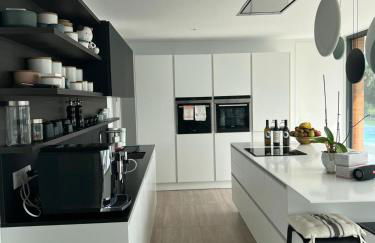 Luxury Villa Rebeka - Heated Pool and Jacuzzi - Foto 29