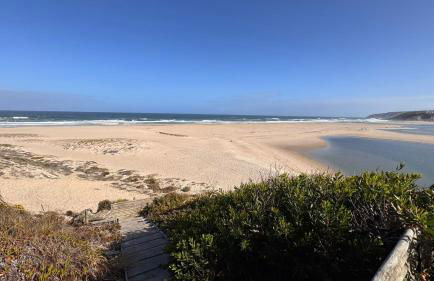 Beachfront Villa with Private Beach Access, Ocean Views, Pool, - Foto 73