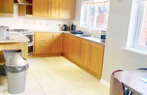 SPACIOUS DETACHED 5 Bedroom4 Bathroom WIFI Parking - Foto 74