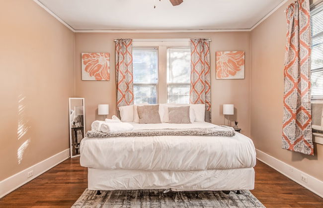 Bluemoon Bungalow 2 Units - Photo 5