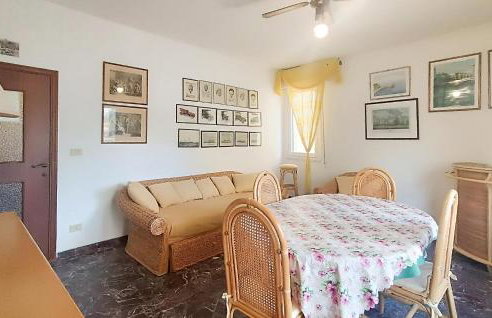 2 Bedroom Beautiful Apartment In Marina Di Campo - Photo 14
