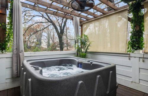 Lux Stay's Modern Loft Style Tiny Home in ATL - Foto 7