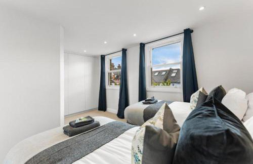 Stunning 4 Bedroom Abode in Zone 1 - Balcony - Sleeps 9 - Foto 15