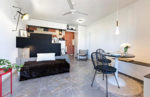 OFF"Studio terrasse à 2 pas de la mer Promenade des Anglais" - Photo 2