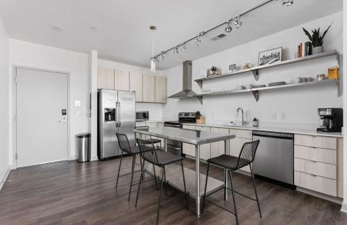 CozySuites at 747 Apts - Foto 33