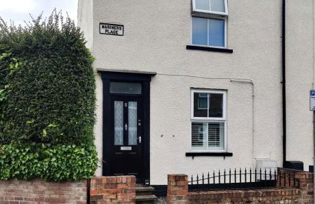 Charming home in Beverley - Photo 1