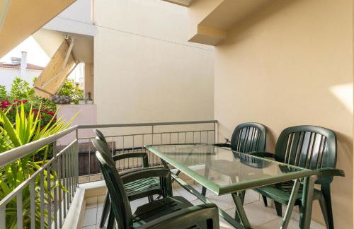 Comfortable 3-Bedroom Seaside Maisonette - Photo 60