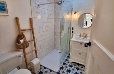 Bungalow by the Sea, Moelfre - Photo 13