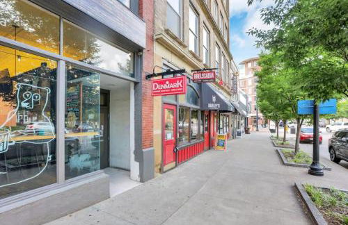 The Urban Oasis - 2 BR - Great Location - Foto 70