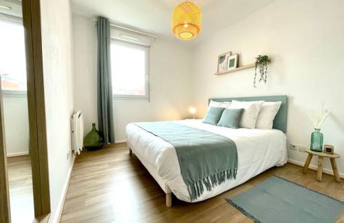 Le Central - Confort et Calme au centre-ville - Lits Queen Size - Foto 1