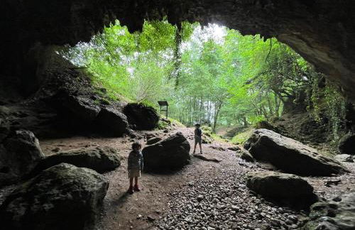 Casita con patio y piscina entre el mar y montañas - Foto 33