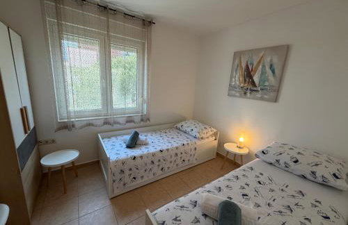 Apartman with sea view KAVALA- Pašman, Kraj - Foto 31