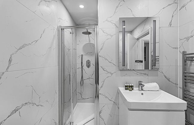 Beautiful 3 Bed Abode in Hanwell - Foto 11