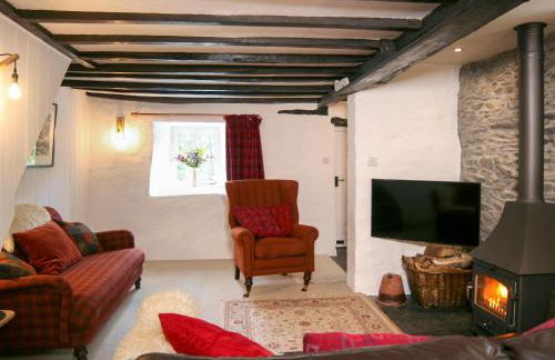 Ty'n Y Ffordd - Photo 3