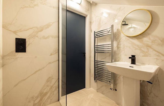 The West Hampstead Retreat - Modern & Bright 1bdr Apartment - Photo 25