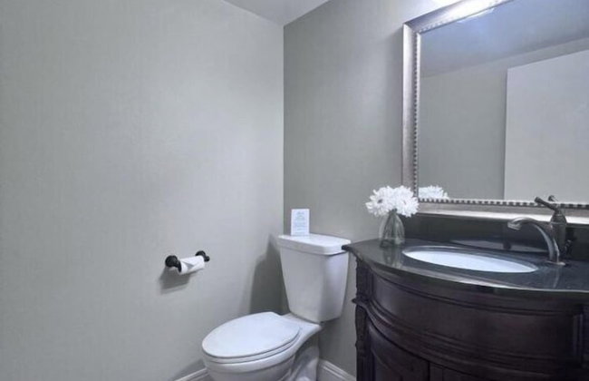Luxurious 2 Bedroom Condo Shortest Walk To Disney - Foto 19
