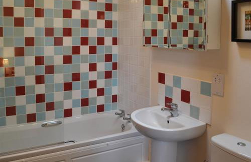 The Old Cowshed - Photo 12