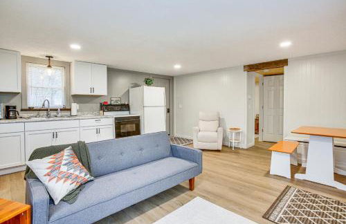 Updated Wellston Cabin, Walk to Lake Beach and Dock! - Foto 1