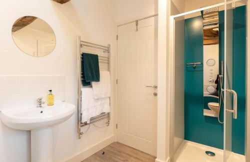 Caer Fedwen Barns Dyffryn Cottage King bed self catering with Hot Tub - Foto 10