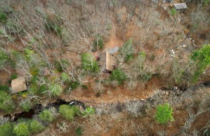 Loft Wood Stove Fire Pit Grill & Deck on Creek - Foto 48