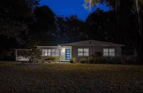 Modern Home Near UF, Stadium - Private Gazebo - Foto 14